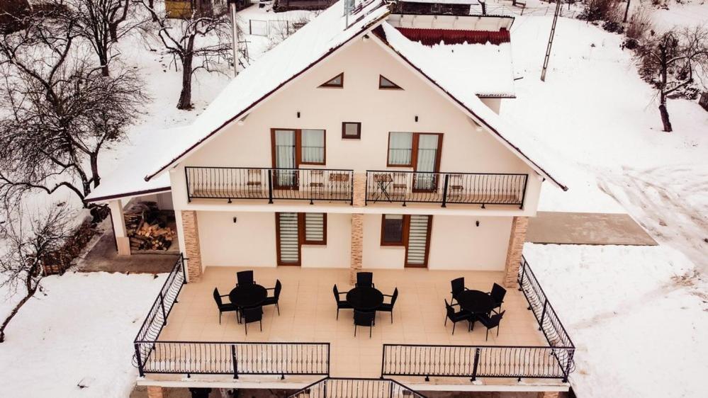 Pensiunea Hai In Maramures Birsana Exterior photo