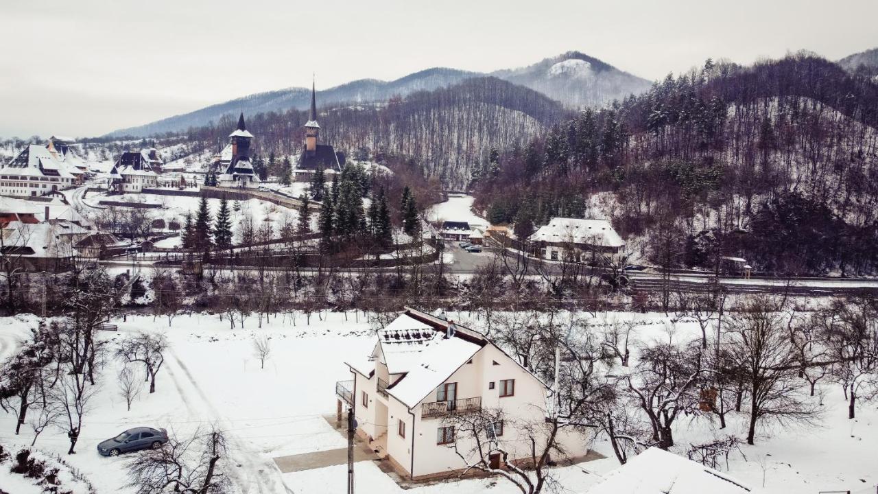 Pensiunea Hai In Maramures Birsana Exterior photo